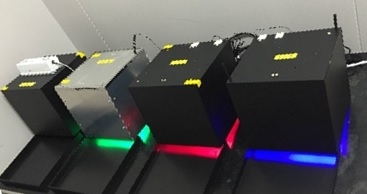 LEDを用い特定波長の光を当ててカビを育てます